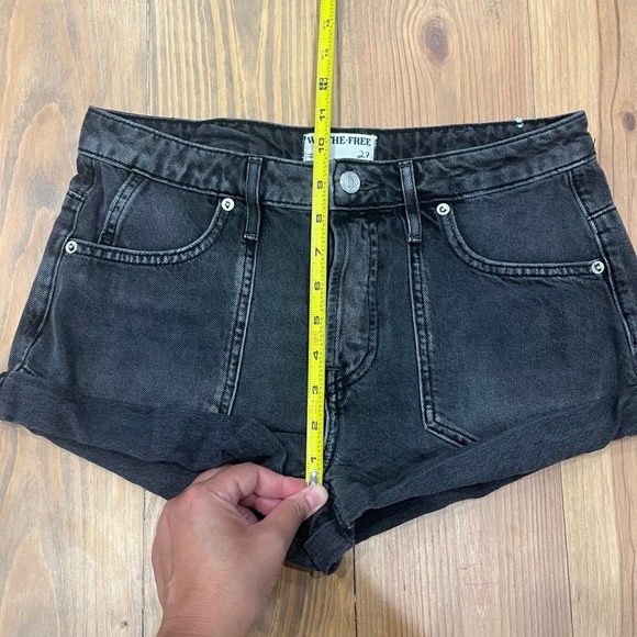 Women's We The Free Denim‎ Shorts Black Size 27 pre-loved, 0002 B1 - Picture 4 of 8